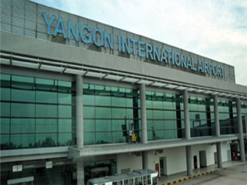 Yangon-aeroport (perde-mur-xham)